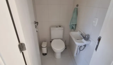 C3711 5.jpg